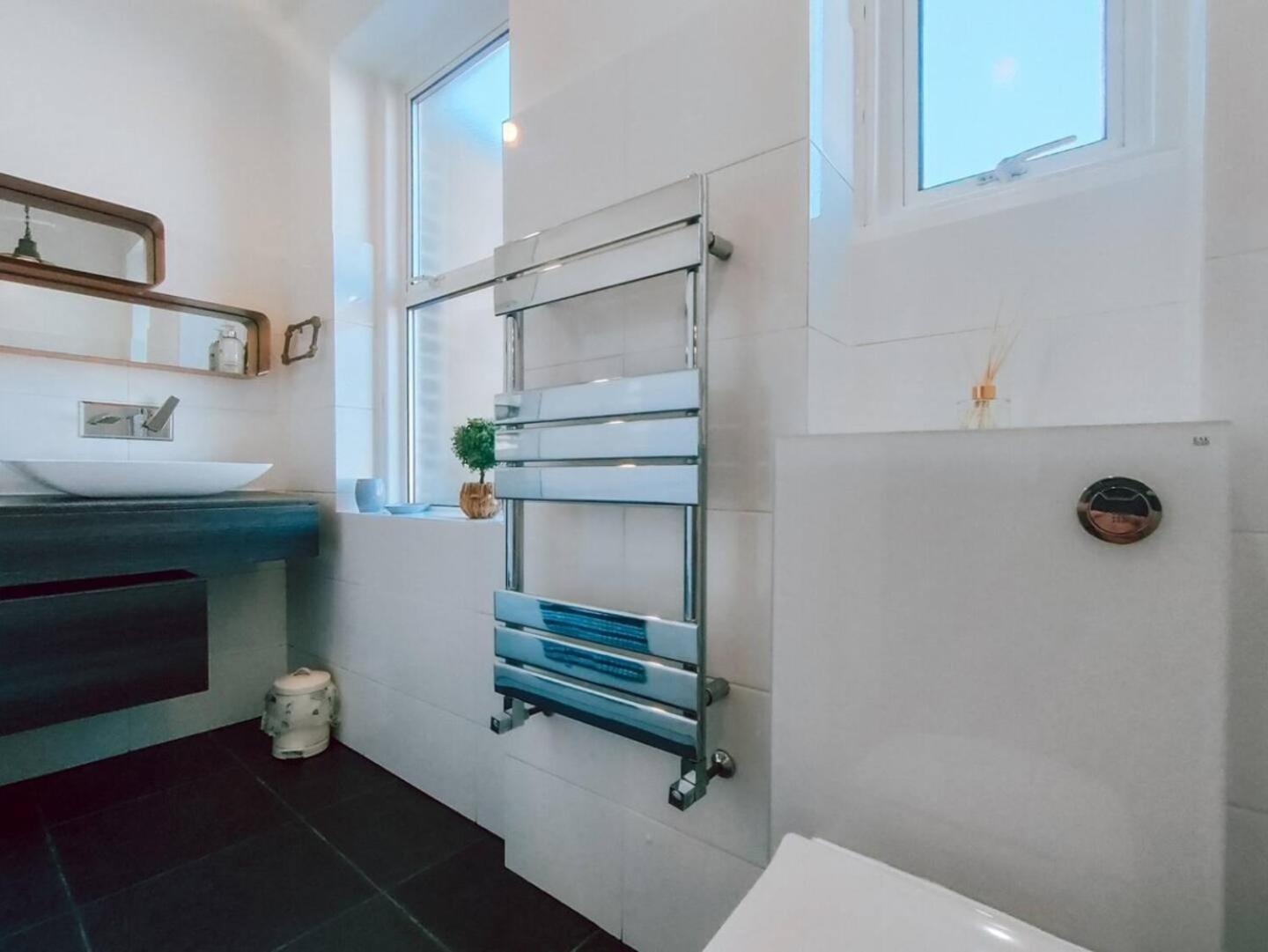 The Twickenham Apartment Near Strawberry Hill Екстер'єр фото