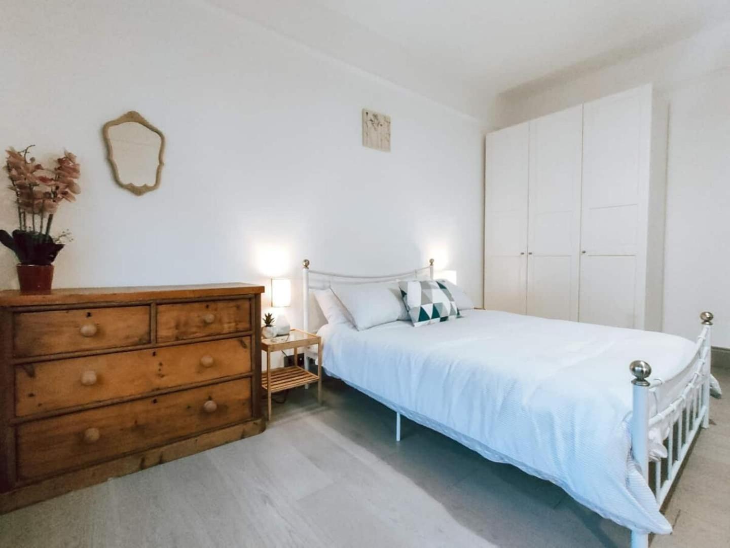 The Twickenham Apartment Near Strawberry Hill Екстер'єр фото